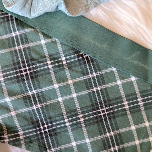 Pink Victoria’s Secret Panties - Picture 2 of 6